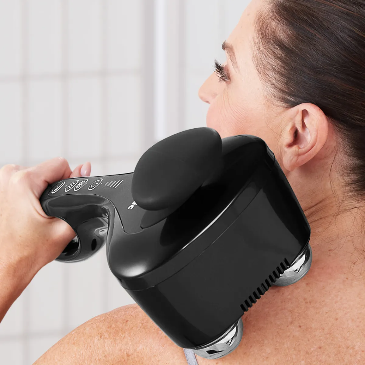 Qualimax Marketing Inc Bionic-Point Heat and Cold Percussion Massager