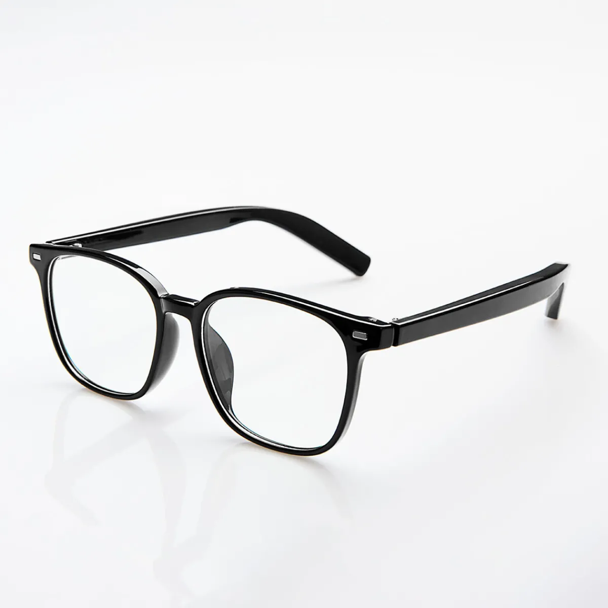 OUTDOOR TECHNOLOGY INC. Bluetooth Smart Glasses with Detachable Lenses