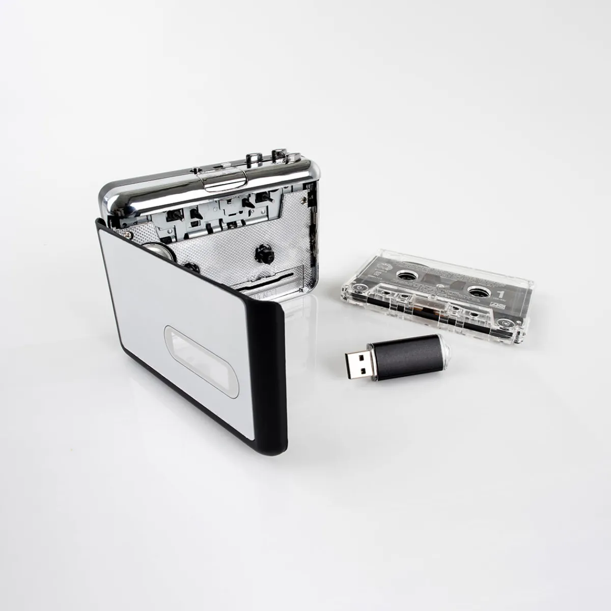 Simplified I.T. Products, LLC Cassette to MP3 Converter by Sharper Image