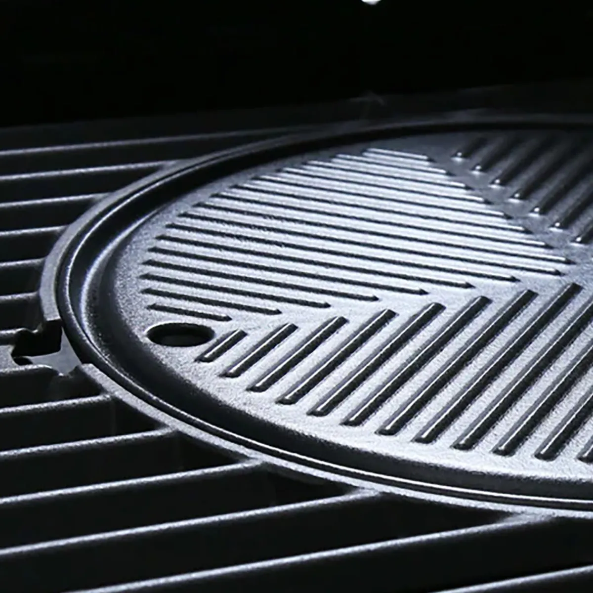 Monument Grill LLC Cast Iron Cooking Plate for Infrared Smart Grill