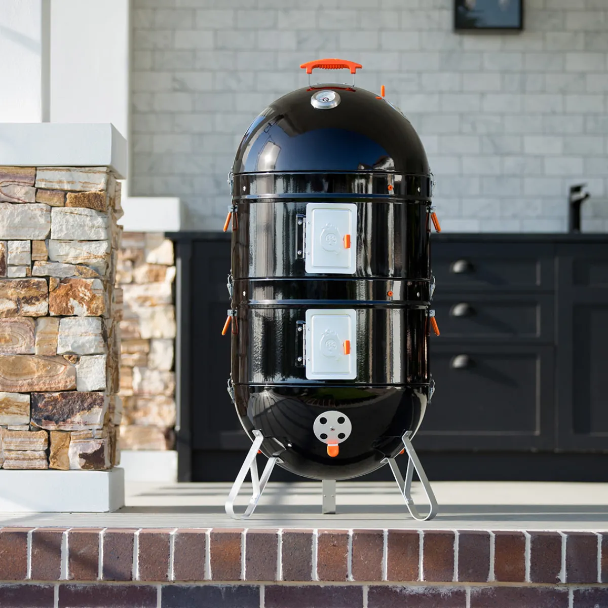 Grill Daddy Brush Co. Charcoal BBQ Smoker with Built-In Thermometer