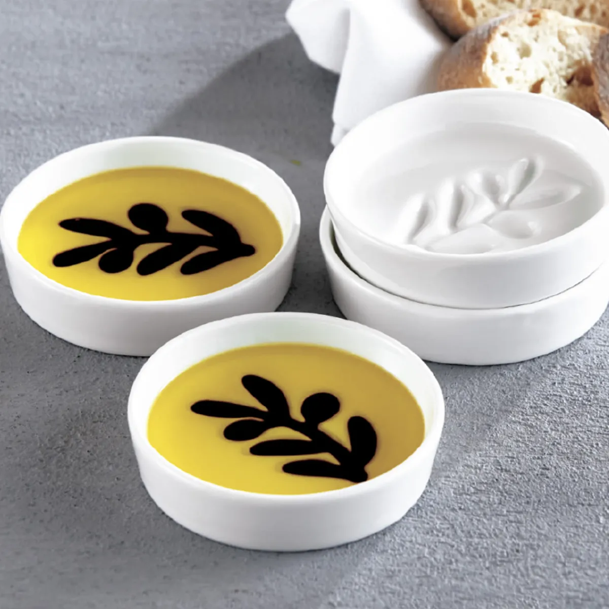 Widgeteer Inc. Charcuterie Board and 4-Piece Individual Dipping Set