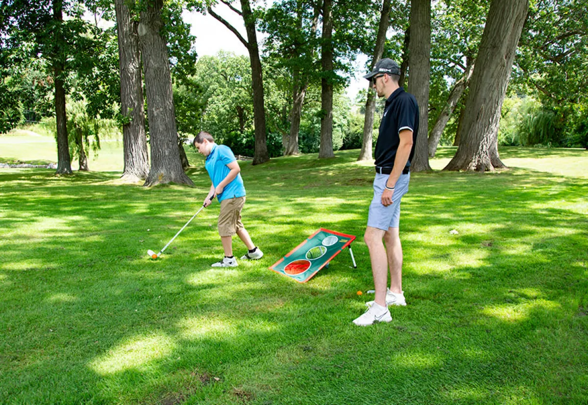 Golf Gifts and Gallery Chipping Challenge Game