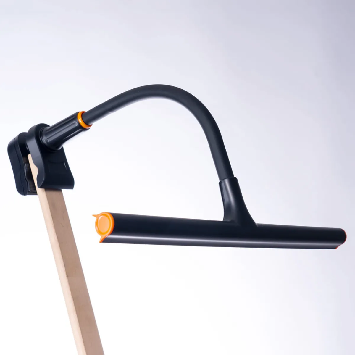 Memsender Incorporated DBA Memsender Clip-On LED Easel Lamp
