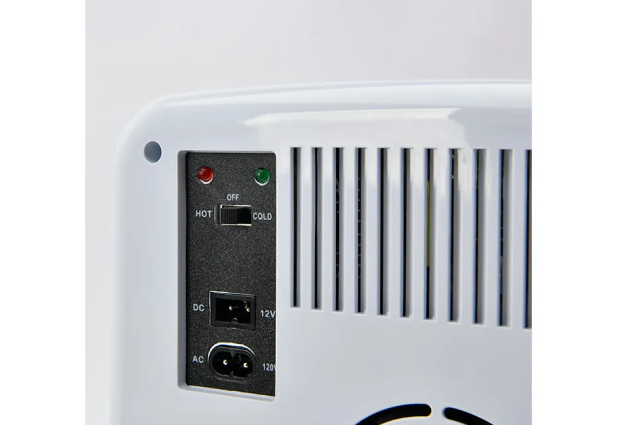 Delk Products, Inc. Cold/Warm Portable Mini Fridge