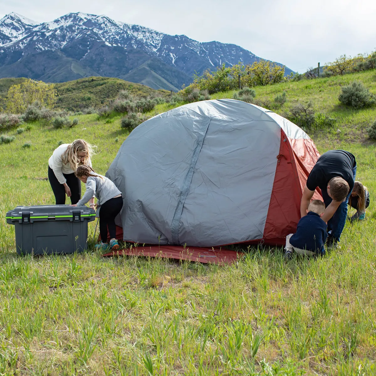 Rightline Gear Cross Canyon 4-Person Tent