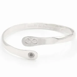 Hollywood Sensation Engraved Friendship Infinity Bracelet