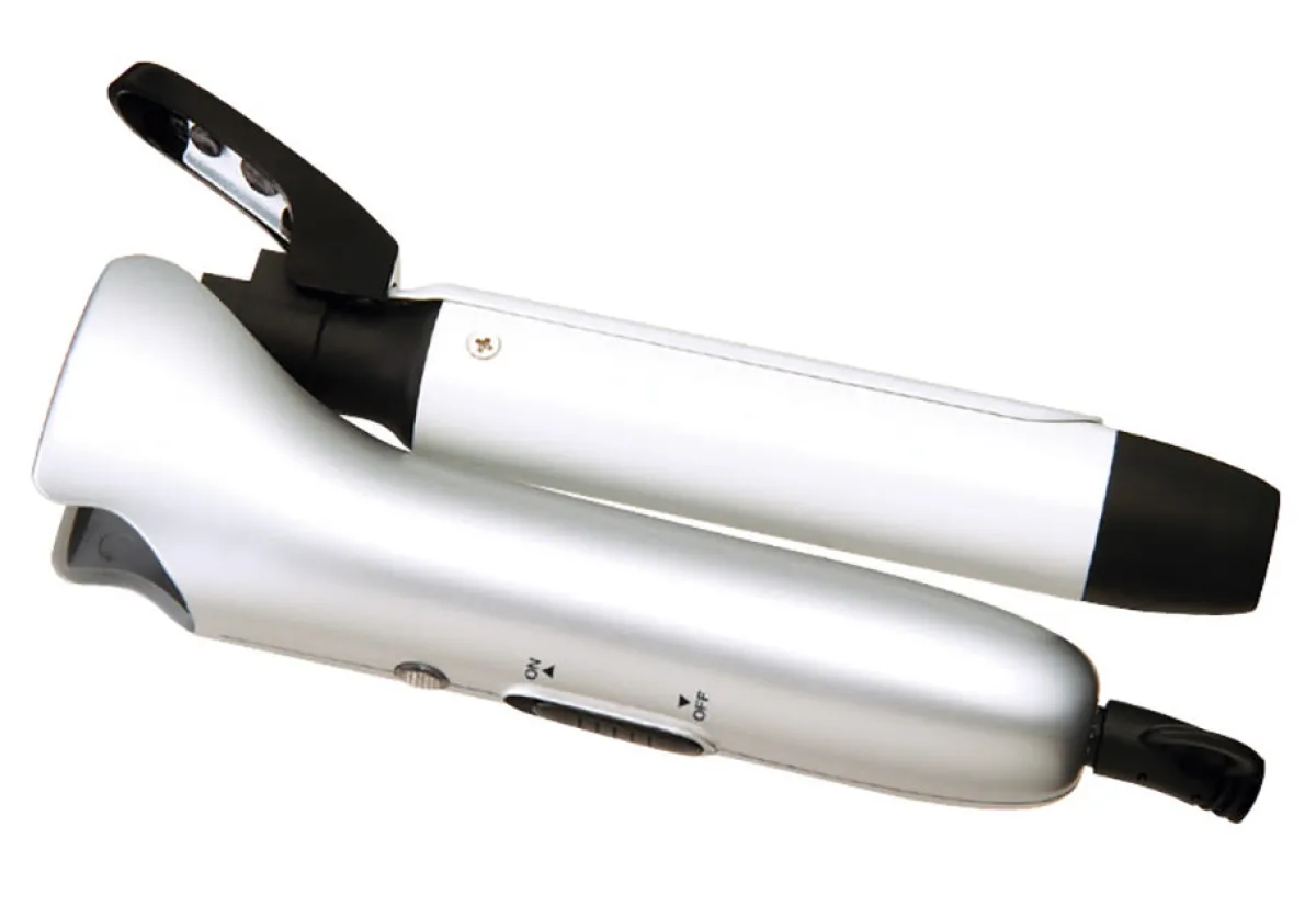 Vered Cosmetique Folding Travel Curling Iron