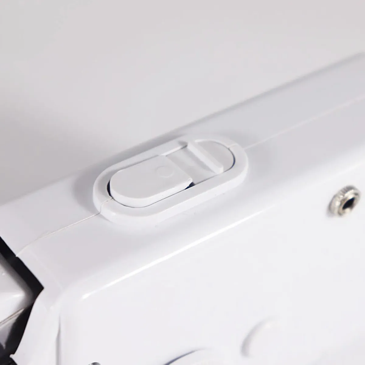 Teleshop Inc. Handheld Mini Electric Sewing Machine