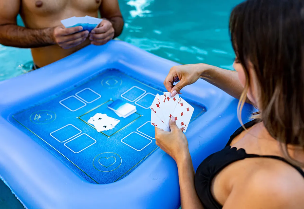 Vivere Ltd. Inflatable Floating Game Table and Waterproof Cards