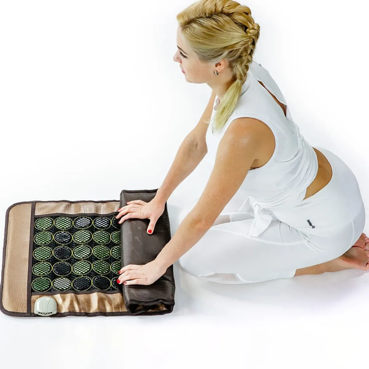 Sharper Image Jade and Tourmaline Hot Therapy Mat