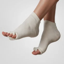 Sharper Image Moisturizing Toe Alignment Socks by