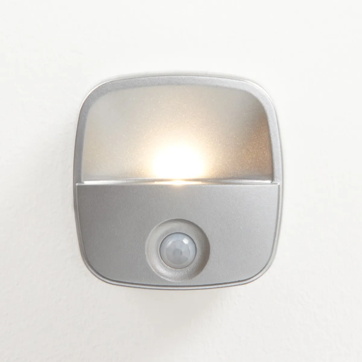Daylight 24, Inc Motion Activated Place Anywhere Lights by Sharper Image (Set of 5)