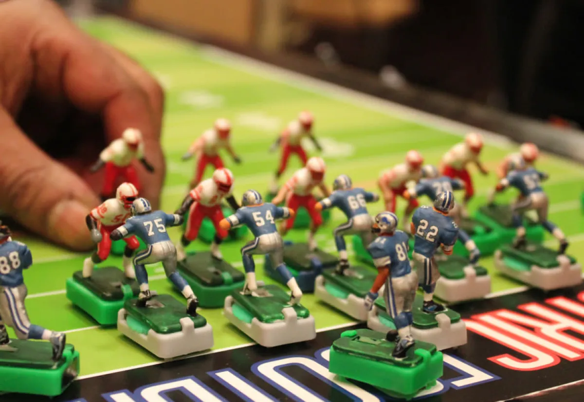 Party Animal Inc. NFL Deluxe Electric Football Game Set