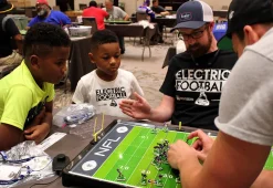 Party Animal Inc. NFL Deluxe Electric Football Game Set