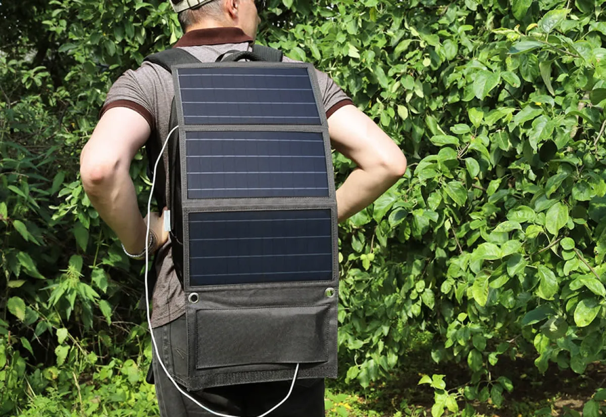 Ingram Micro Consumer Electronics Portable Solar Charging Case