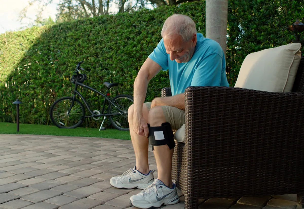 Golf Gifts and Gallery Pressure Point Calf Brace for Sciatic Nerve Pain