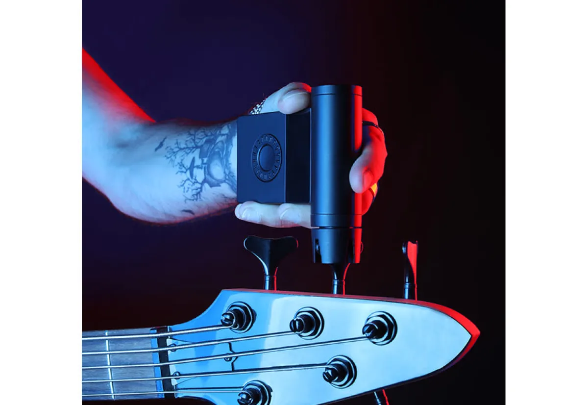 Hal Leonard Professional Automatic Bass Tuner
