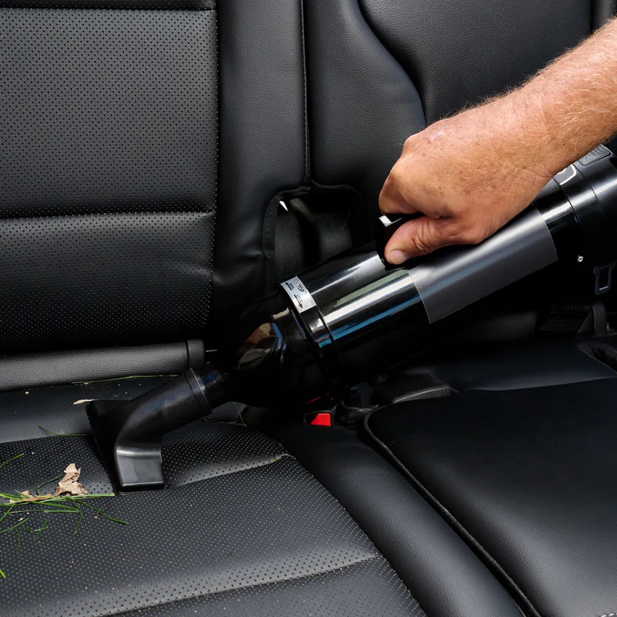 Metropolitan Vacuum Cleaner Co., Inc. Professional Cordless Utility Vacuum