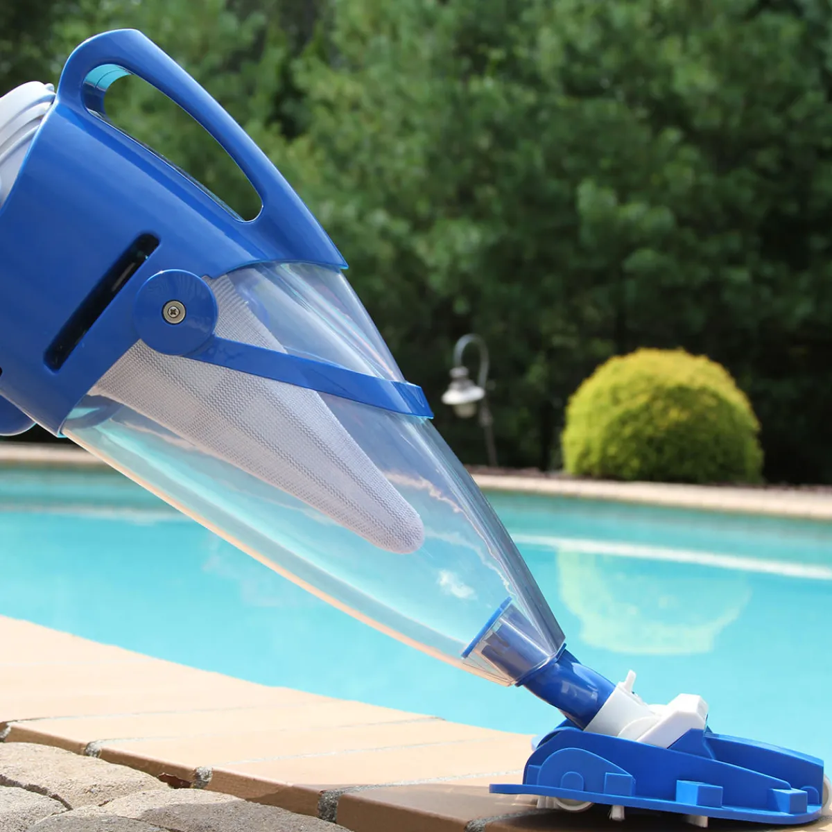 B u0026 D Group Rechargeable Pool Vacuum