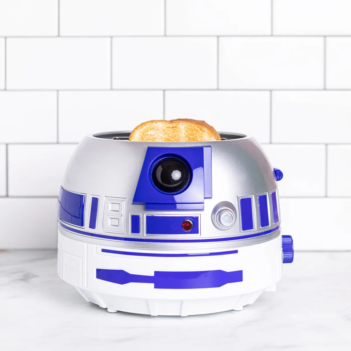 Uncanny Brands, LLC Star Wars R2-D2 Light-Up 2-Slice Toaster
