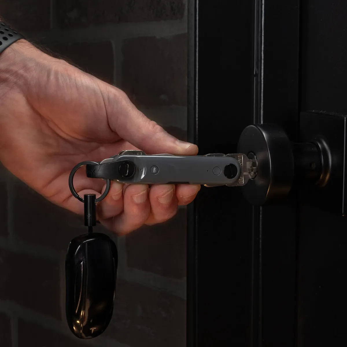 Curv Group LLC dba KeySmart Trackable Smart Key Organizer