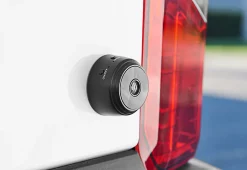 Sharper Image Wireless Magnetic Backup Camera