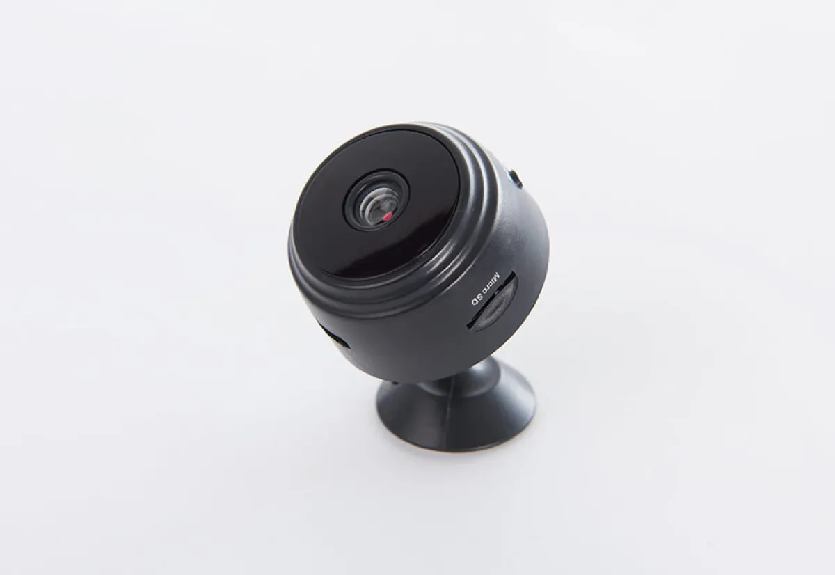 Sharper Image Wireless Magnetic Backup Camera