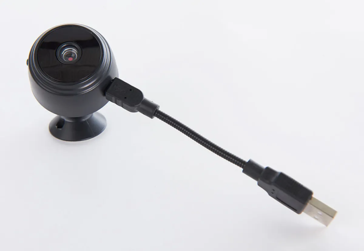 Sharper Image Wireless Magnetic Backup Camera