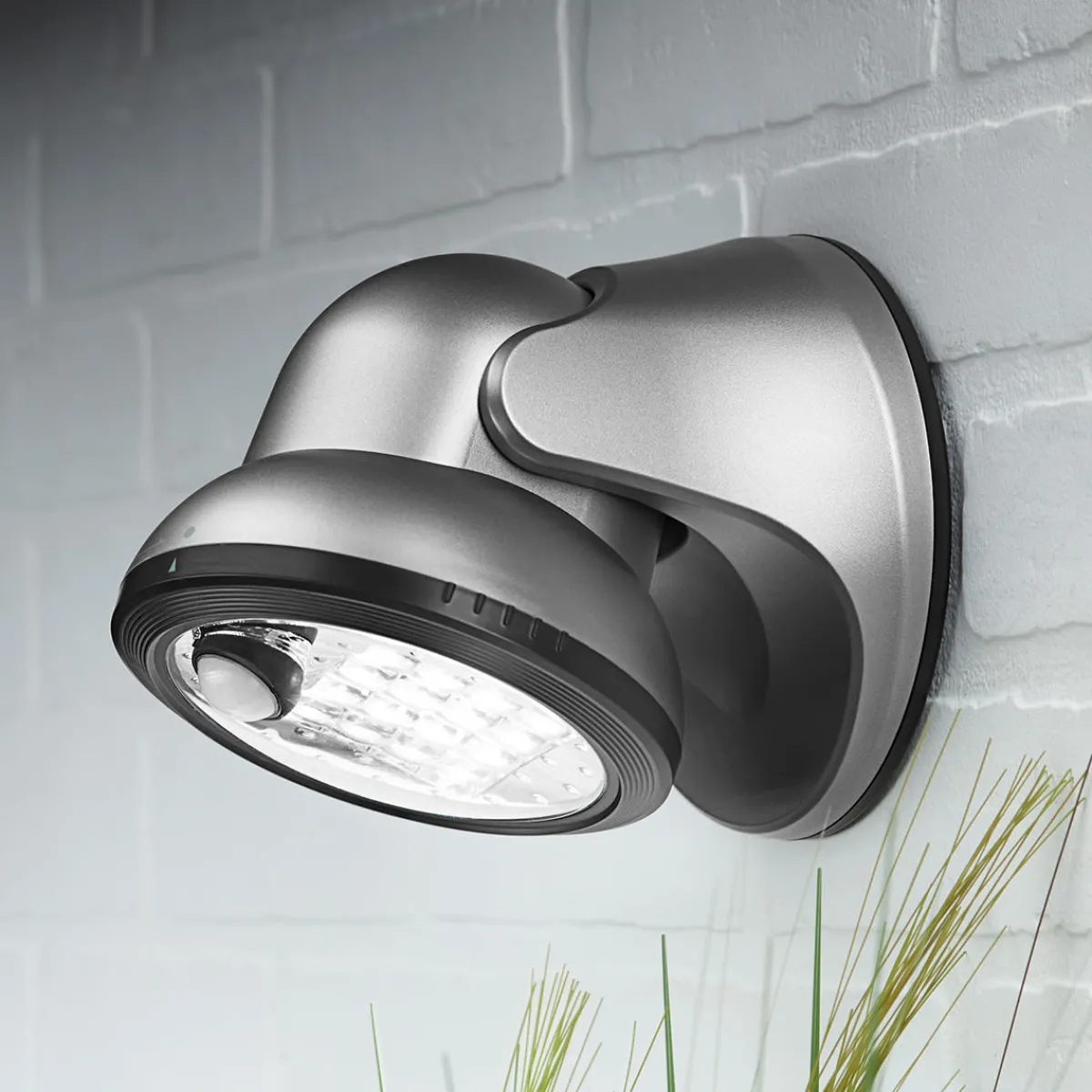 Xodus Innovations World's Brightest Motion-Activated Cordless Light