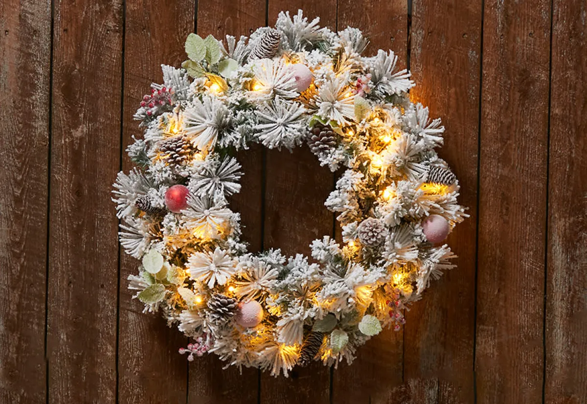 Sharper Image 30'' White Flocked Cordless Pre-Lit Indoor/Outdoor Wreath